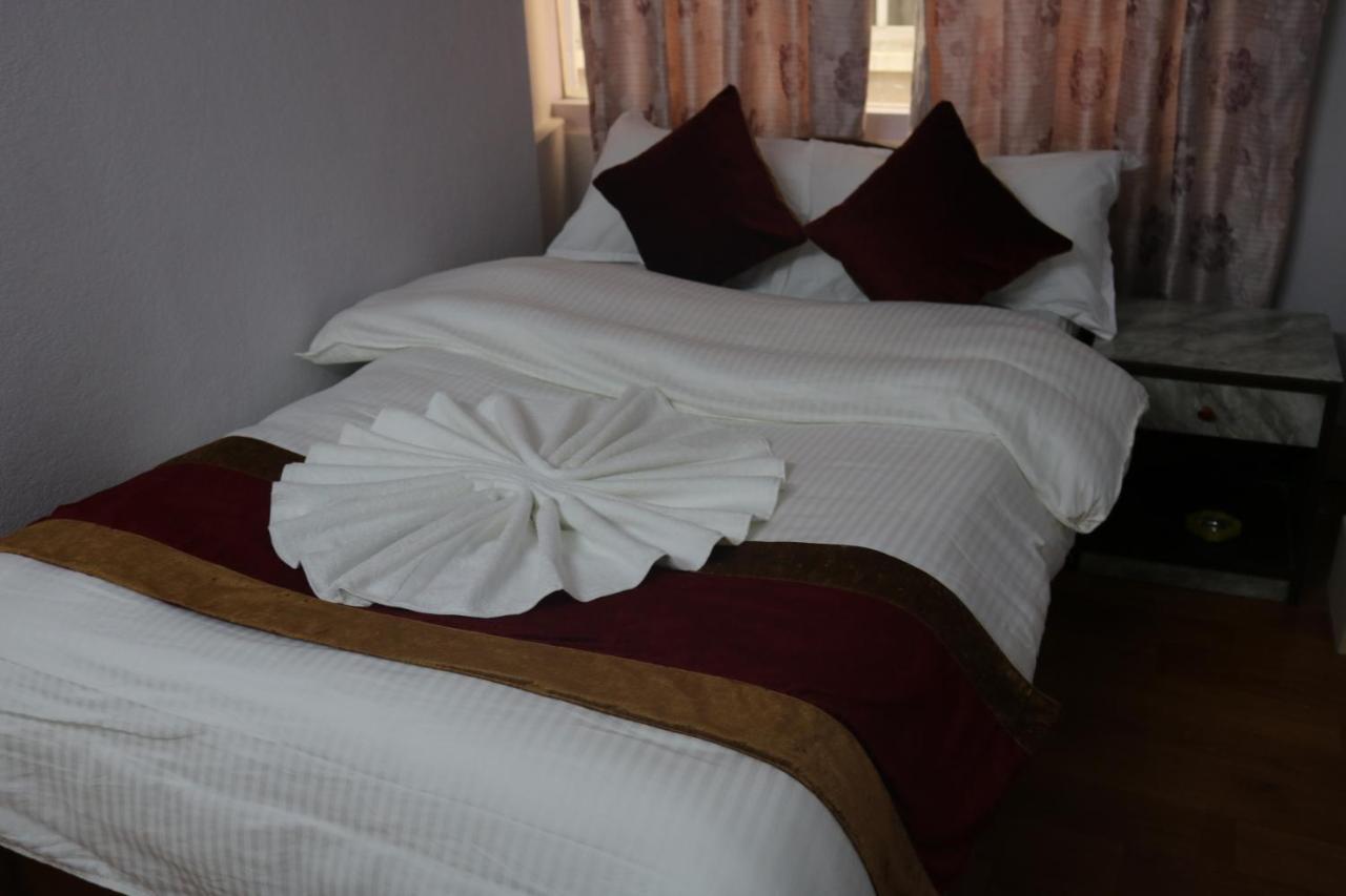 Om Tara Guest House Pvt Ltd Katmandu Kültér fotó