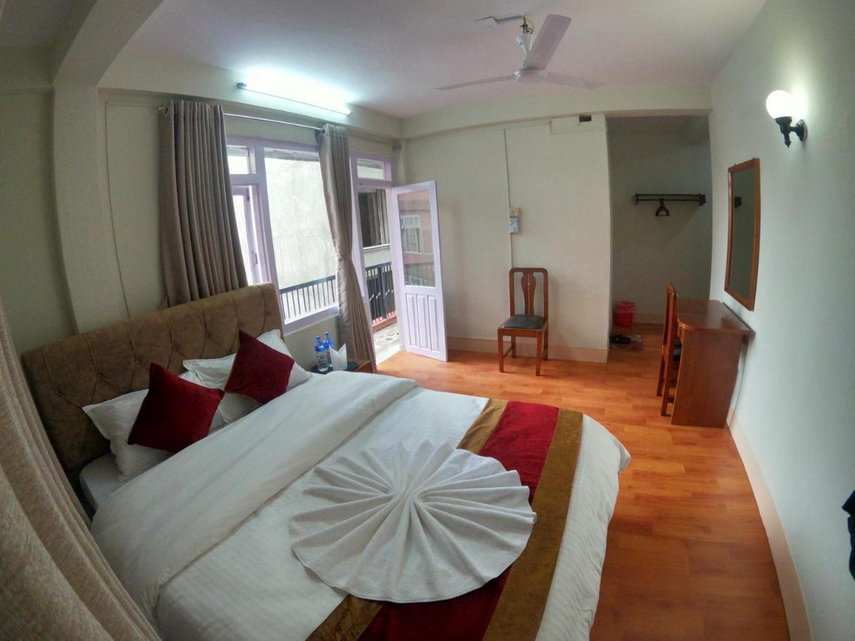 Om Tara Guest House Pvt Ltd Katmandu Kültér fotó