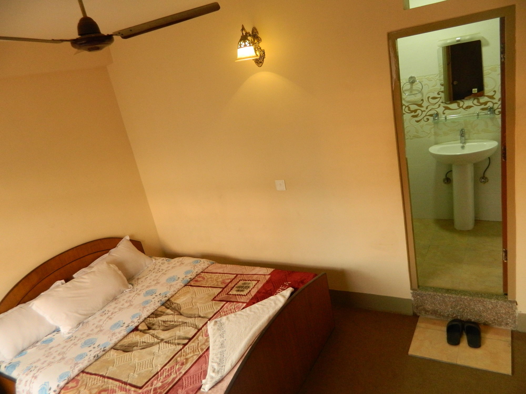 Om Tara Guest House Pvt Ltd Katmandu Kültér fotó